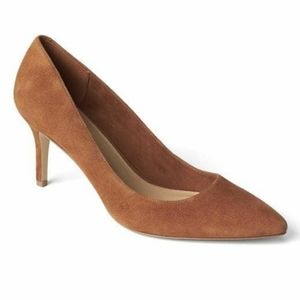 2/$9 Gap light brown / tan suede high heels